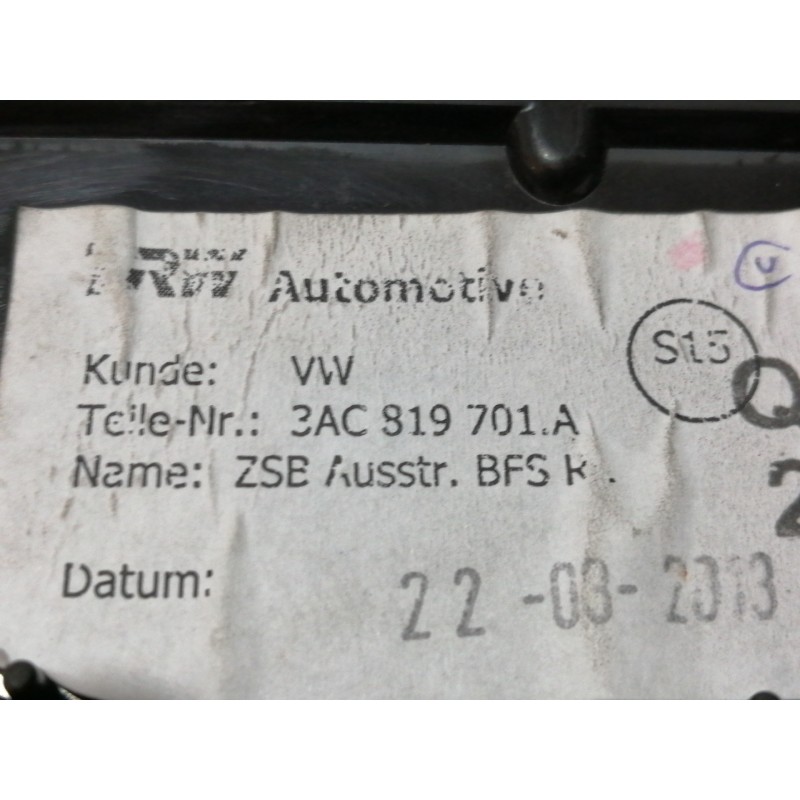 Recambio de rejilla aireadora para volkswagen passat lim. (362) edition bluemotion referencia OEM IAM 3AC819701  