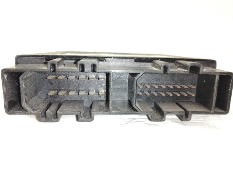 Recambio de centralita cierre para seat ibiza (6k1) select referencia OEM IAM 6K0962258A  