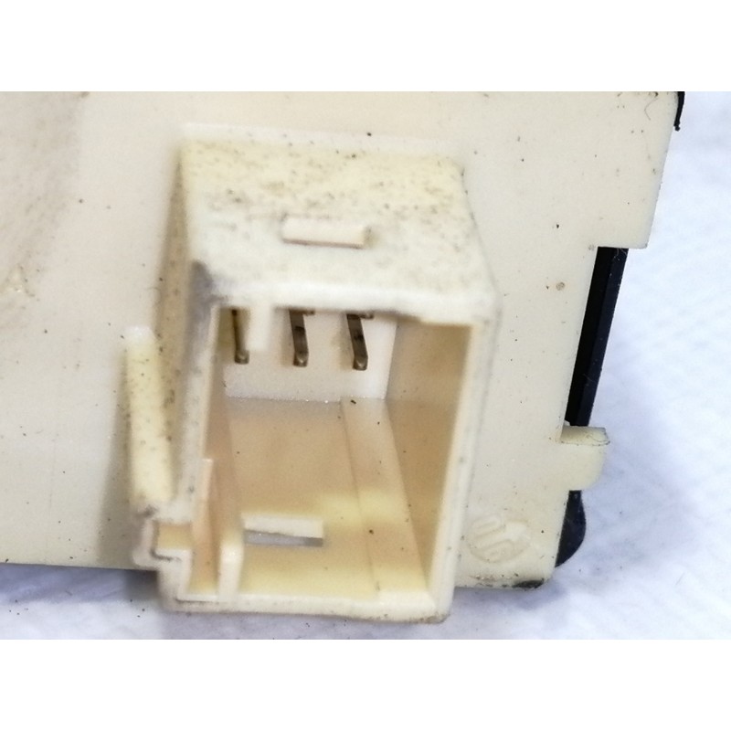 Recambio de elevalunas delantero derecho para peugeot 307 berlina (s2) d-sign referencia OEM IAM 9681587180  