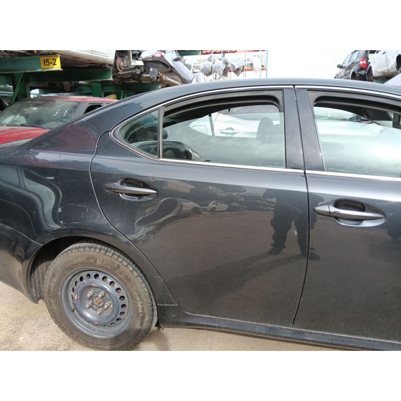 Recambio de puerta trasera derecha para lexus is ii (_e2_) 220d (ale20) referencia OEM IAM 6700353041  