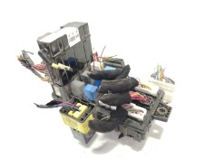 Recambio de caja reles / fusibles para hyundai santa fe (sm) 2.0 gls crdi referencia OEM IAM 9540026500   2