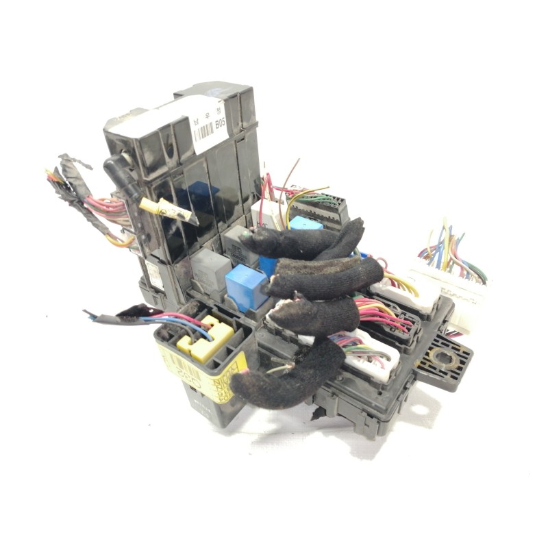 Recambio de caja reles / fusibles para hyundai santa fe (sm) 2.0 gls crdi referencia OEM IAM 9540026500  