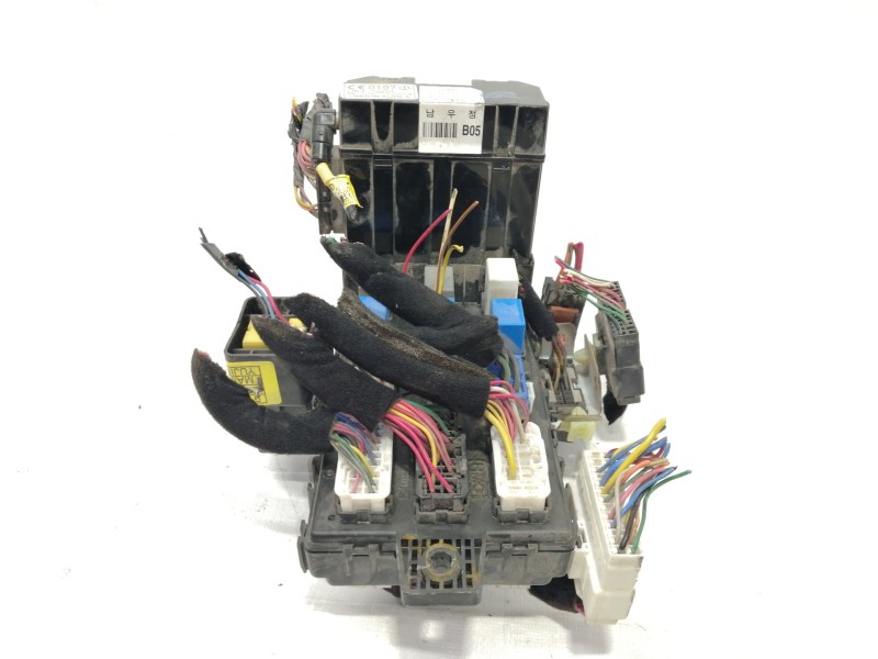 Recambio de caja reles / fusibles para hyundai santa fe (sm) 2.0 gls crdi referencia OEM IAM 9540026500  