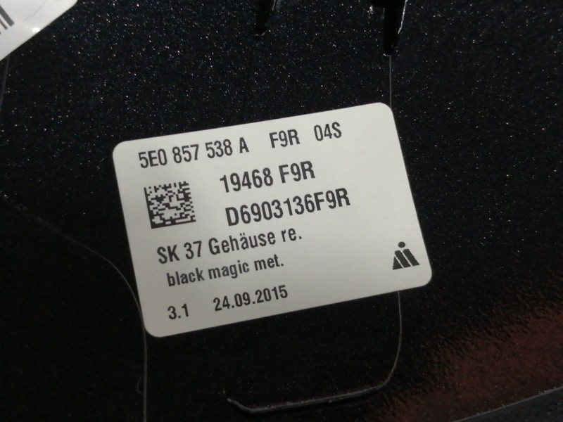 Recambio de carcasa retrovisor derecho para skoda octavia combi (5e5) active referencia OEM IAM 5E0857538A  