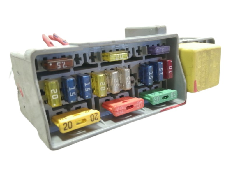 Recambio de caja reles / fusibles para renault megane ii berlina 3p authentique referencia OEM IAM 8200051112  
