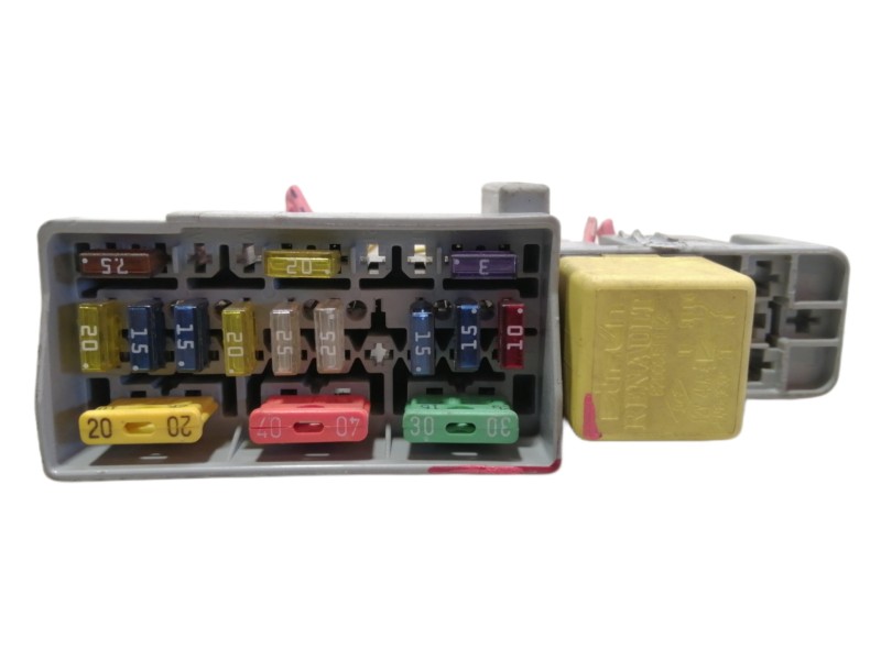 Recambio de caja reles / fusibles para renault megane ii berlina 3p authentique referencia OEM IAM 8200051112  