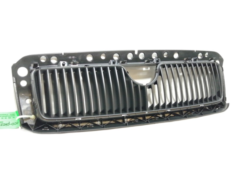 Recambio de rejilla delantera para skoda octavia berlina (1u2) 1.9 tdi slx (81kw) referencia OEM IAM 1U0853651  