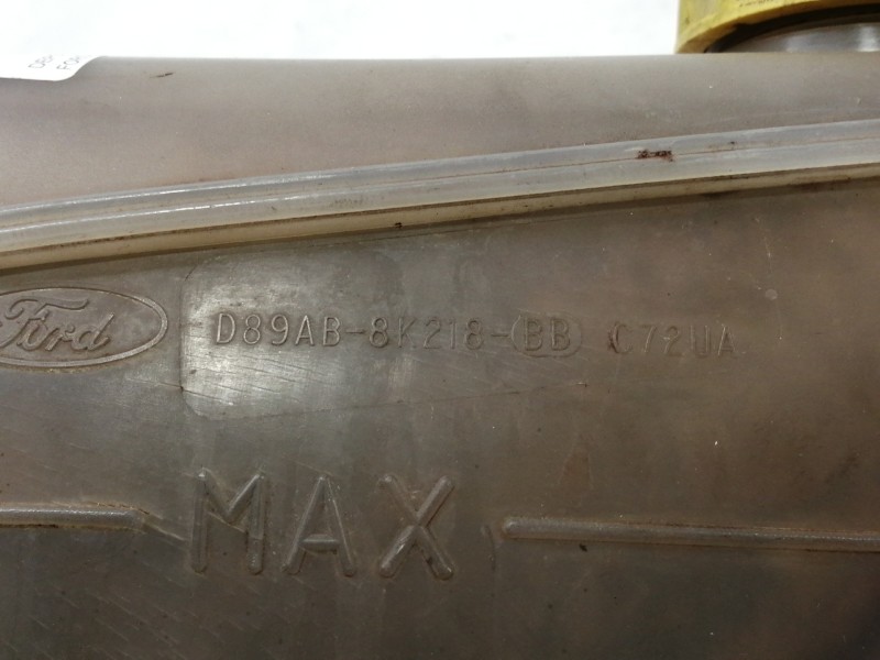 Recambio de deposito expansion para ford escort berlina ghia referencia OEM IAM D89AB8K218BB  