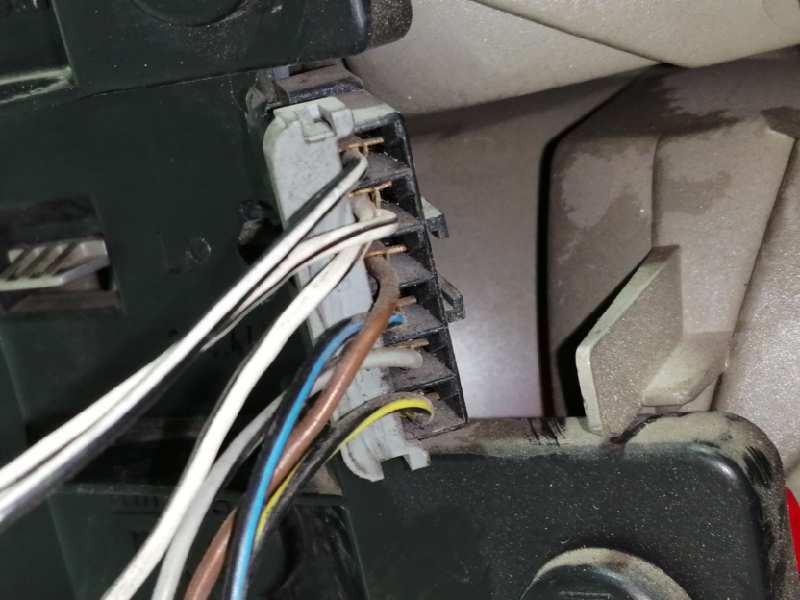 Recambio de piloto trasero izquierdo para opel astra f berlina básico referencia OEM IAM   