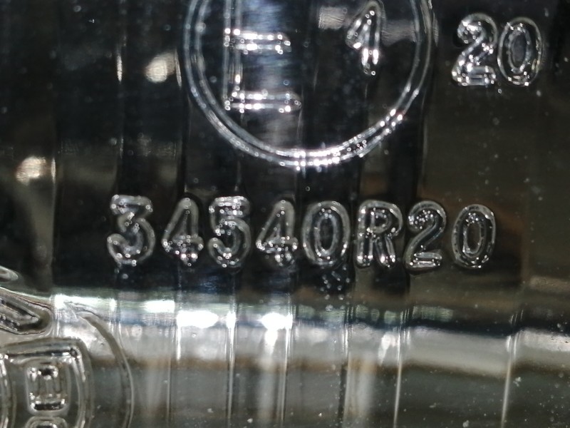 Recambio de faro izquierdo para ford escort berlina ghia referencia OEM IAM 34540R7  