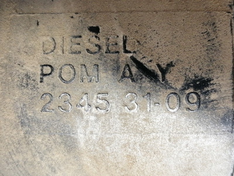 Recambio de tapon combustible para mercedes-benz clase m (w163) 270 cdi (163.113) referencia OEM IAM A1636300167  