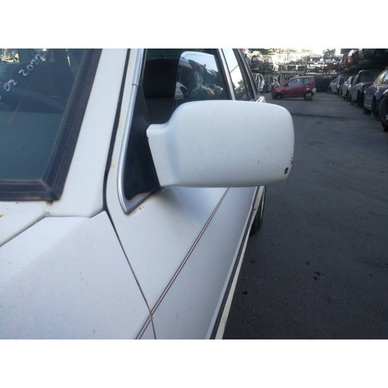 Recambio de retrovisor izquierdo para ford escort berlina ghia referencia OEM IAM 3680E  