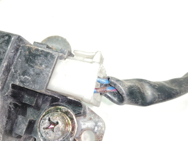 Recambio de cerradura puerta delantera derecha para mitsubishi space runner (n10/n20) glxi referencia OEM IAM MB655572 152800575