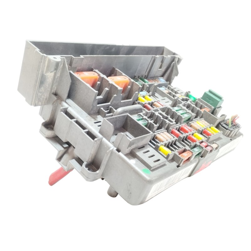 Recambio de caja reles / fusibles para renault 5 (b/c40) campus (b/c 407, b/c 40h) referencia OEM IAM 911944403  