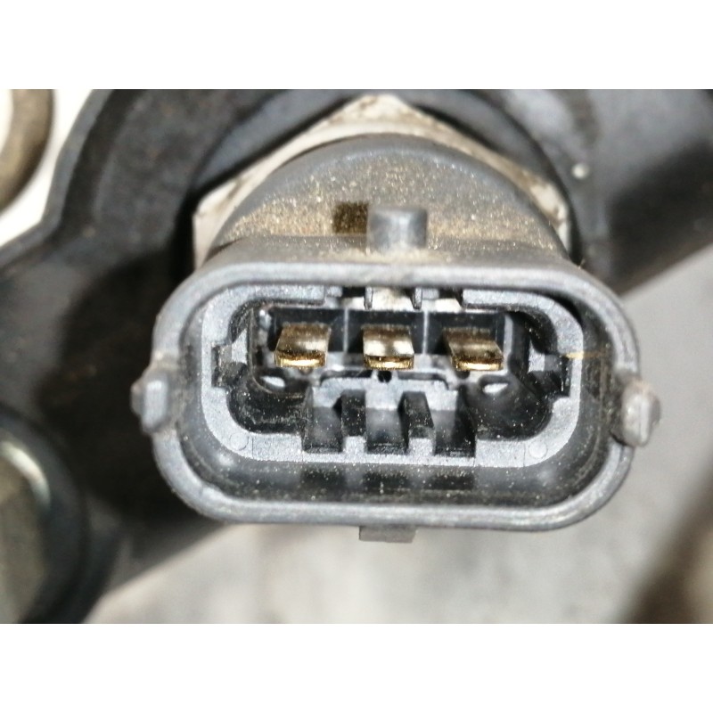 Recambio de rampa inyectora para renault megane ii berlina 5p confort authentique referencia OEM IAM 8200330912 0445214065 / 057