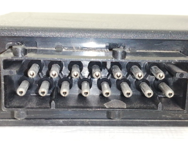 Recambio de modulo electronico para bmw serie 3 berlina (e36) 320i referencia OEM IAM 61358360060  