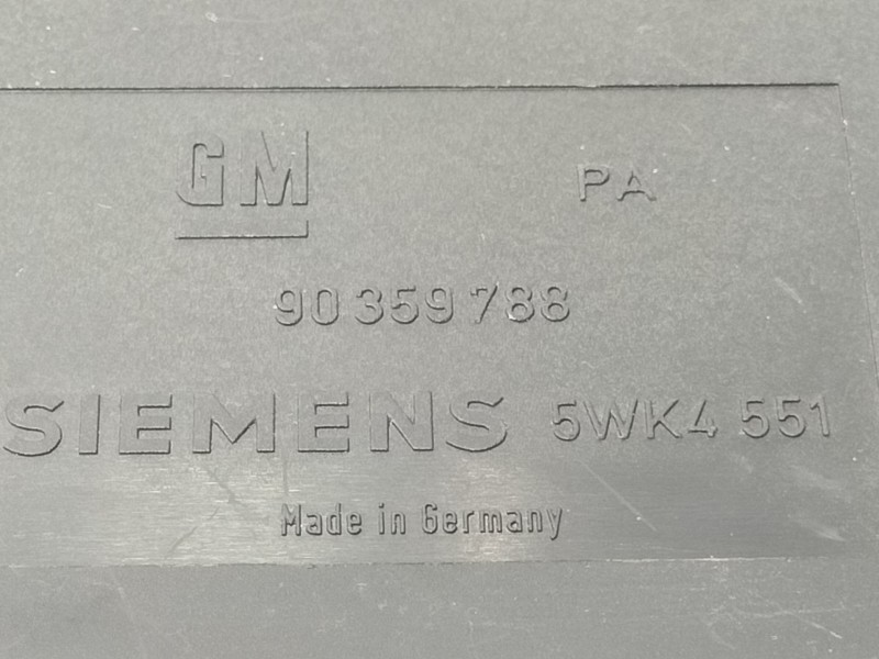 Recambio de centralita cierre para opel astra f berlina eurocopa referencia OEM IAM 90359788  