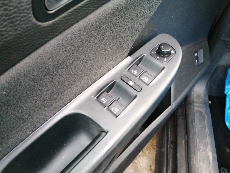 Recambio de mando elevalunas delantero izquierdo para volkswagen passat berlina (3c2) edition referencia OEM IAM 3C1867171B  