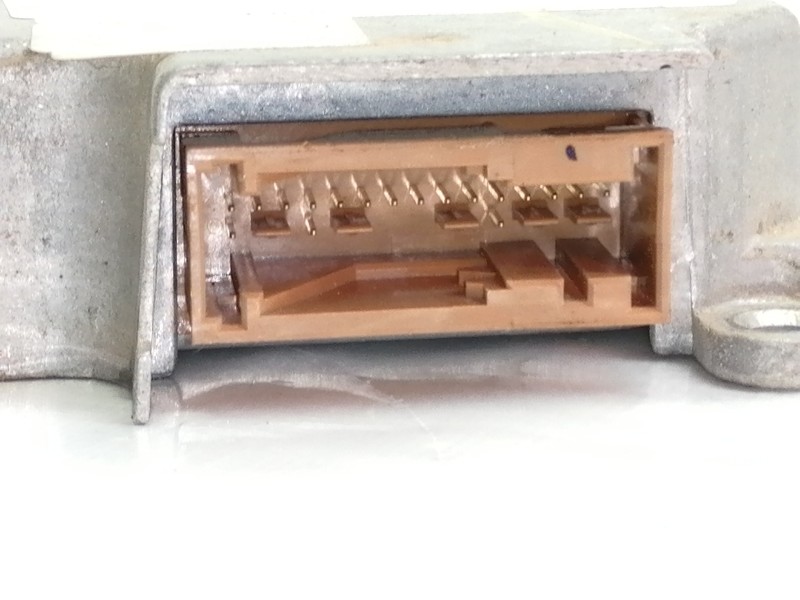 Recambio de centralita airbag para hyundai h 1 h 1 combi con quinta puerta referencia OEM IAM 959004A301  