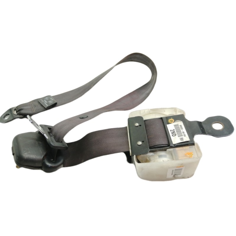 Recambio de cinturon seguridad trasero derecho para hyundai h 1 h 1 combi con quinta puerta referencia OEM IAM 898204A150  