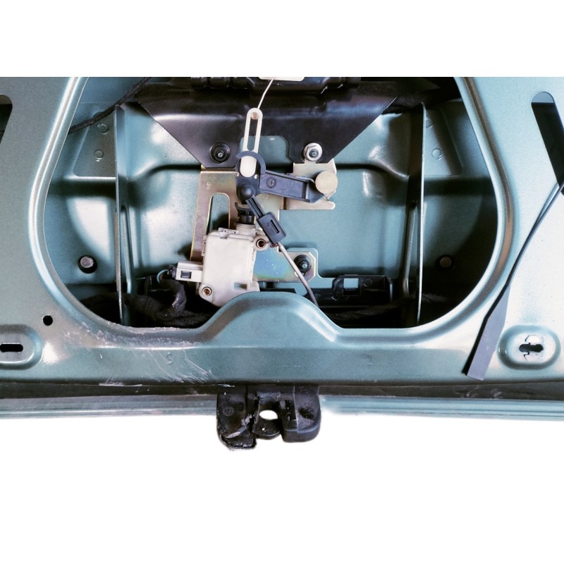 Recambio de porton trasero para volkswagen touareg (7la) tdi v10 referencia OEM IAM   TOCADO