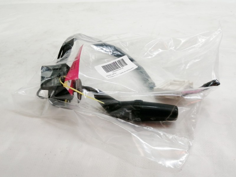Recambio de mando limpia para hyundai h 1 h 1 combi con quinta puerta referencia OEM IAM 51531D  