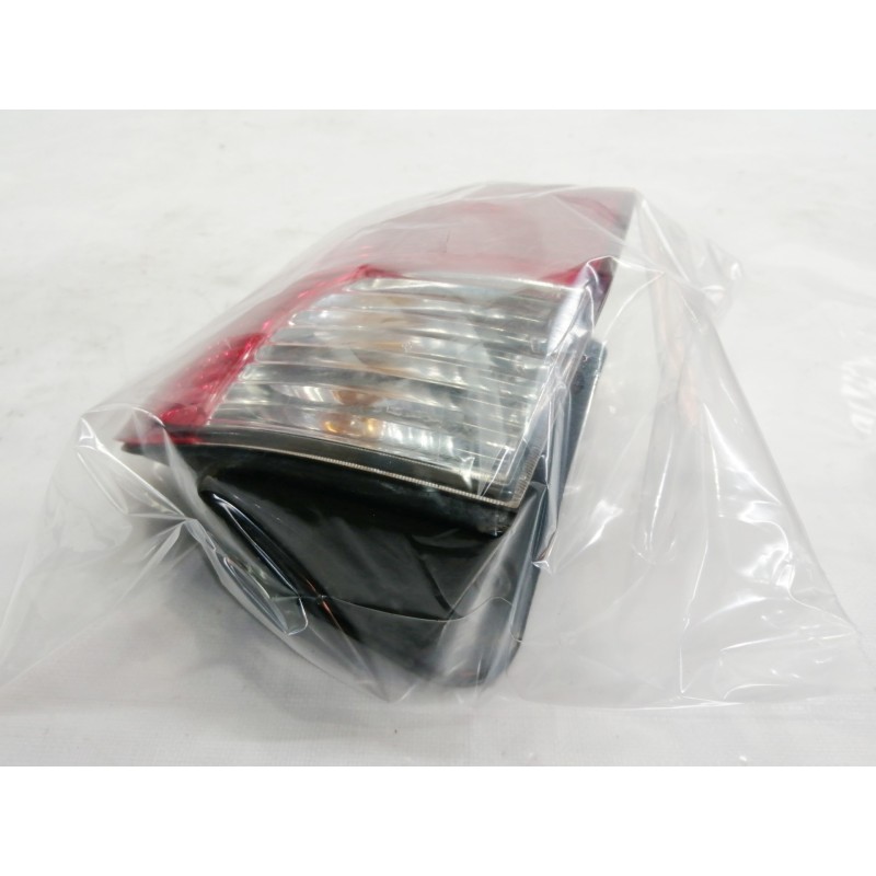 Recambio de piloto trasero derecho para hyundai h 1 h 1 combi con quinta puerta referencia OEM IAM   