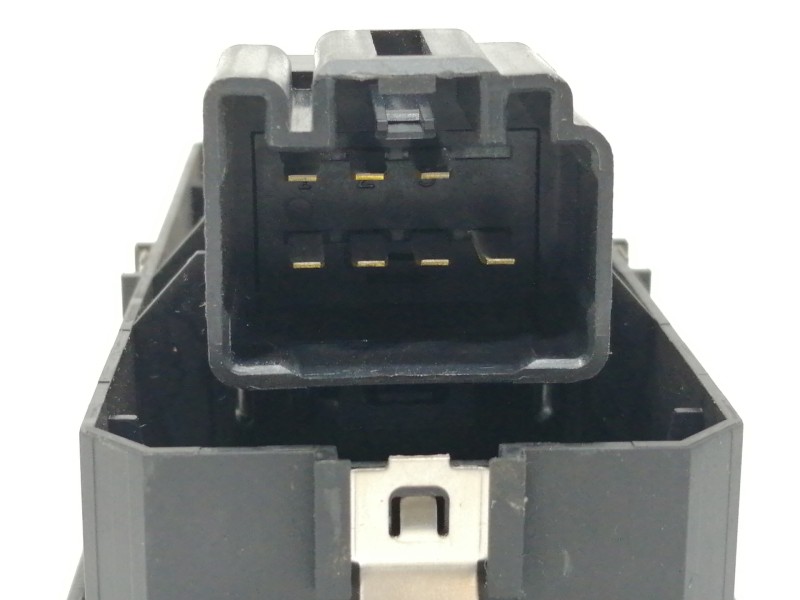 Recambio de mando elevalunas trasero derecho para land rover range rover sport v6 td hse referencia OEM IAM YUD501070PVJ  