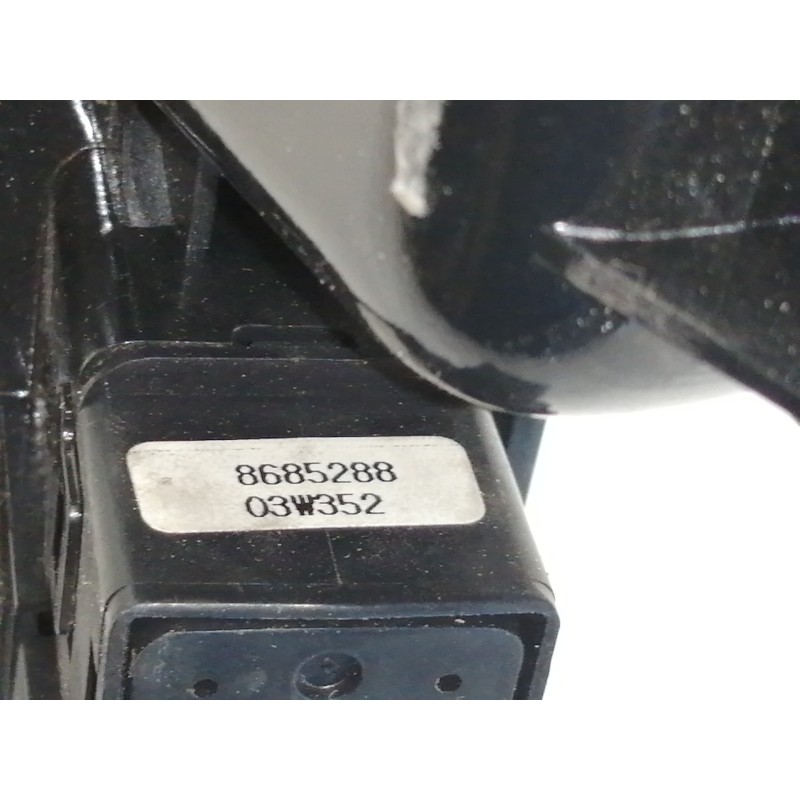 Recambio de mando elevalunas trasero izquierdo para volvo s60 berlina d5 referencia OEM IAM 8685288  