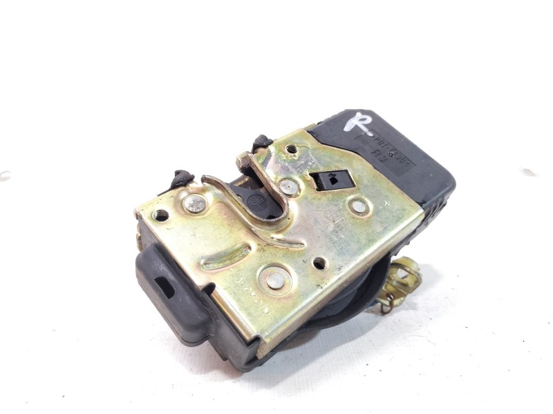 Recambio de cerradura puerta delantera derecha para opel vectra b berlina básico referencia OEM IAM 90507060  