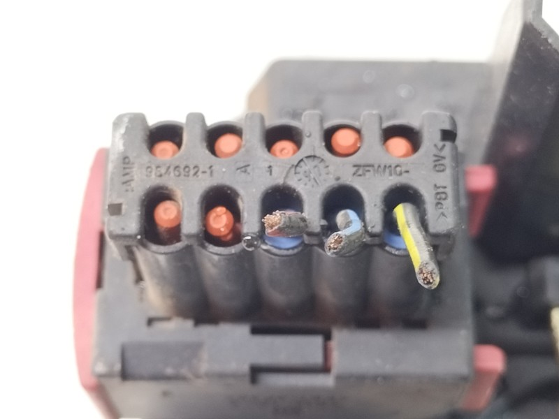 Recambio de cerradura puerta delantera derecha para opel vectra b berlina básico referencia OEM IAM 90507060  