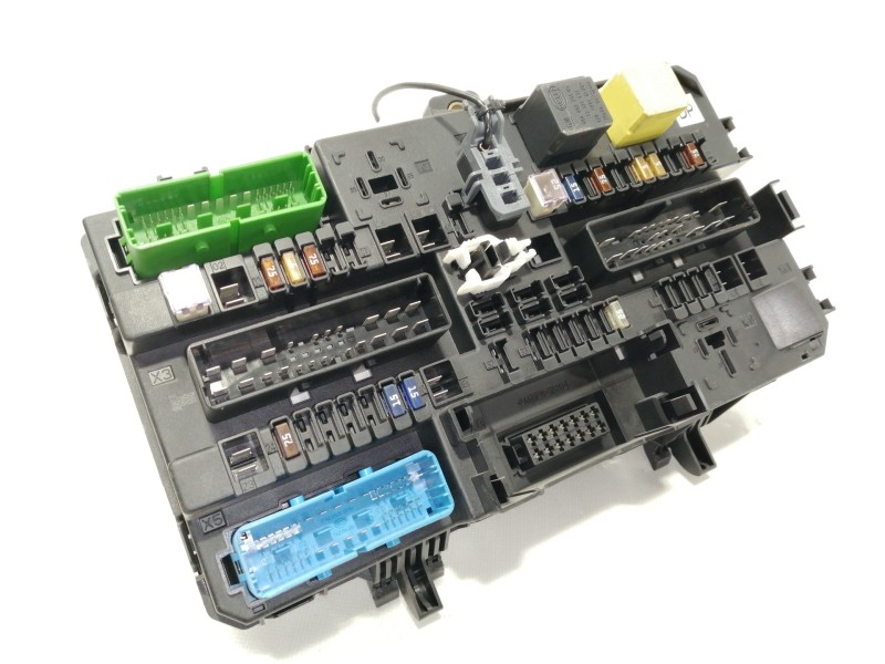 Recambio de caja reles / fusibles para opel astra h berlina elegance referencia OEM IAM 5DK00866931  