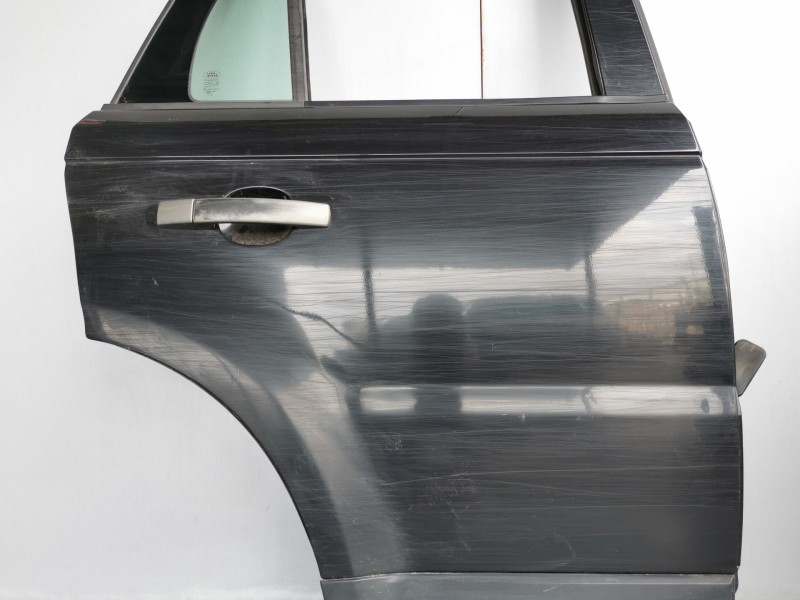 Recambio de puerta trasera derecha para land rover range rover sport v6 td hse referencia OEM IAM   
