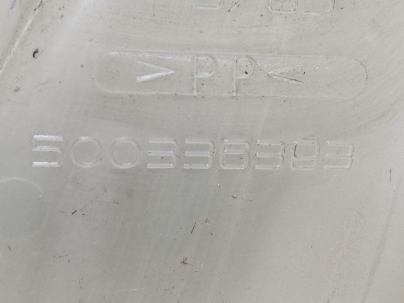 Recambio de deposito limpia para iveco daily caja abierta / volquete 35 - s 10 caja abierta referencia OEM IAM 500336393  