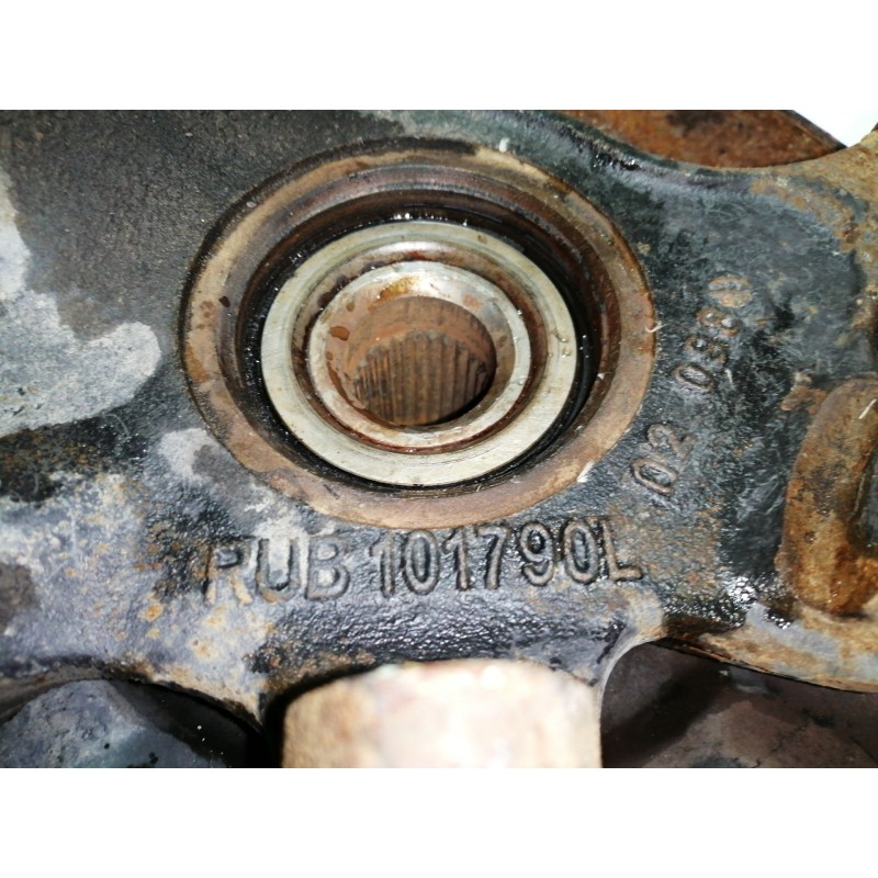 Recambio de mangueta delantera izquierda para mg serie 25 (rf) comfort (5-ptas.) referencia OEM IAM RUB101790L  