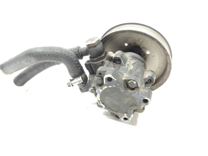 Recambio de bomba direccion para audi a4 avant (b5) 2.5 tdi referencia OEM IAM 059145255  
