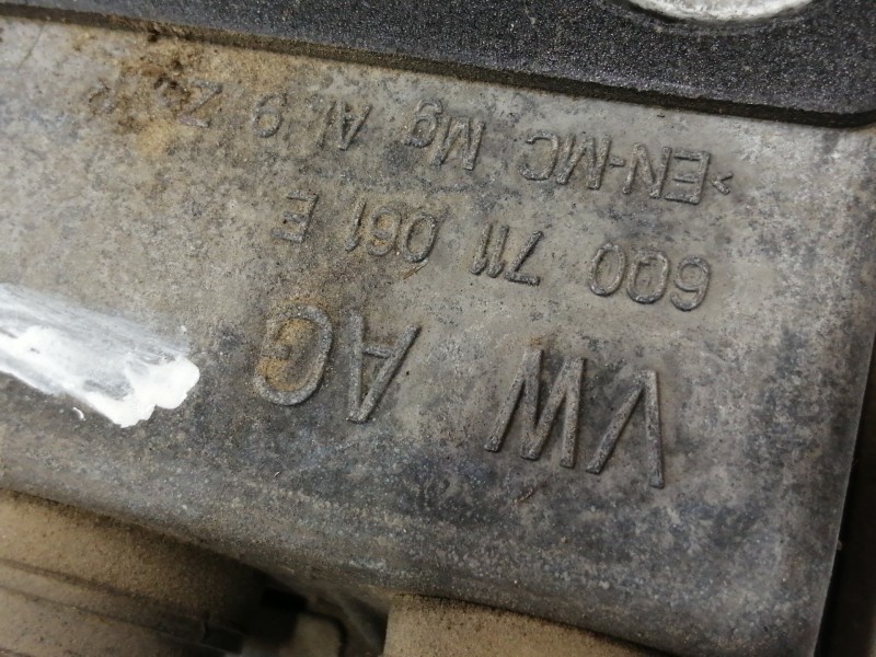 Recambio de palanca cambio para seat ibiza (6j5) reference referencia OEM IAM 6Q0711061E  