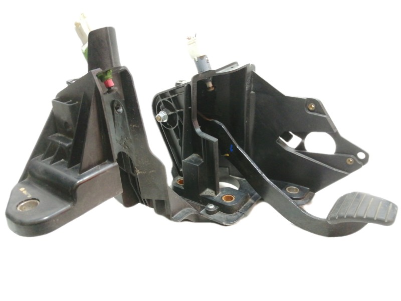 Recambio de pedal embrague para renault master kombi l2h2 3,3t referencia OEM IAM 180101626R  