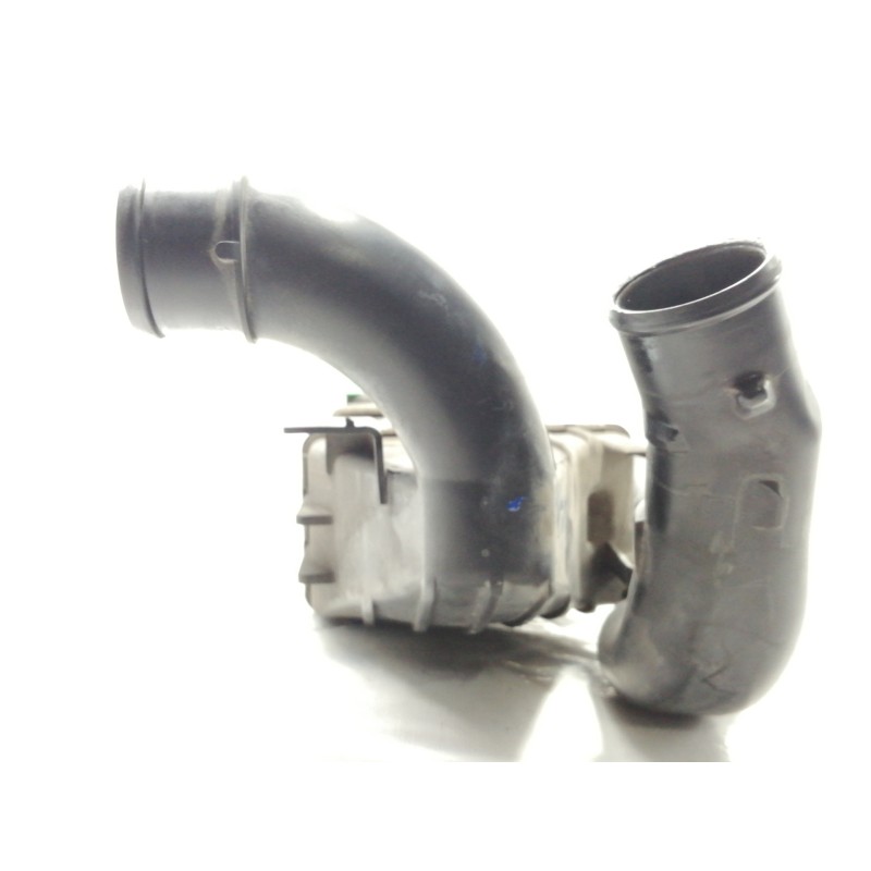 Recambio de intercooler para opel astra h berlina elegance referencia OEM IAM 13128926  