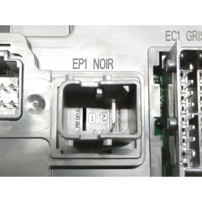 Recambio de caja reles / fusibles para peugeot 406 break (s1/s2) st referencia OEM IAM S180085003F 9665778480 AC53327821