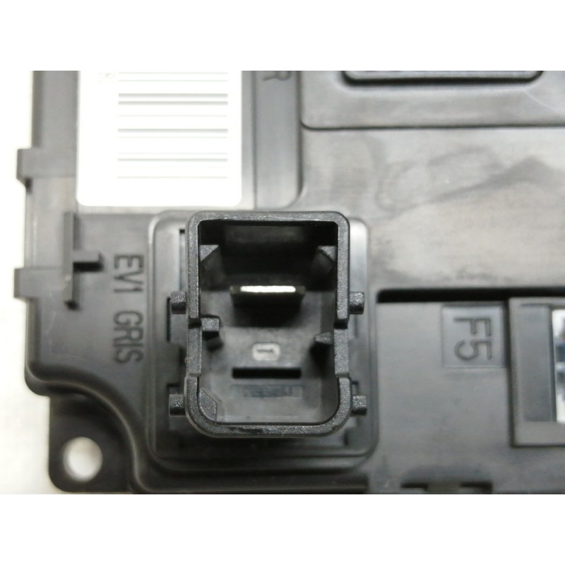 Recambio de caja reles / fusibles para peugeot 406 break (s1/s2) st referencia OEM IAM S180085003F 9665778480 AC53327821