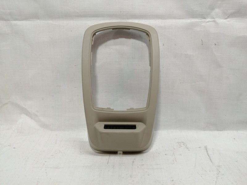 Recambio de moldura para peugeot 508 active referencia OEM IAM 9686349477  