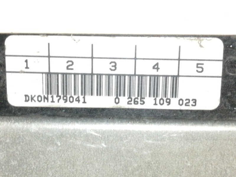 Recambio de centralita abs para bmw serie 5 berlina (e39) 523i referencia OEM IAM 0265109023  