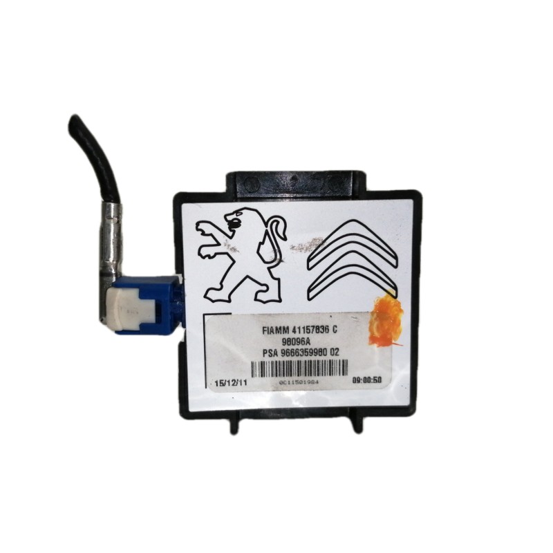 Recambio de antena para peugeot 508 active referencia OEM IAM 9666359980  