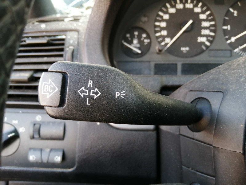 Recambio de mando intermitentes para bmw x5 (e53) 3.0d referencia OEM IAM 8363668M  