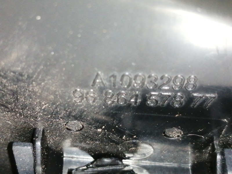 Recambio de rejilla aireadora para peugeot 508 active referencia OEM IAM 9686457877  