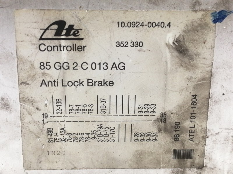 Recambio de centralita abs para ford sierra berlina gl referencia OEM IAM 85GG2C013AG  