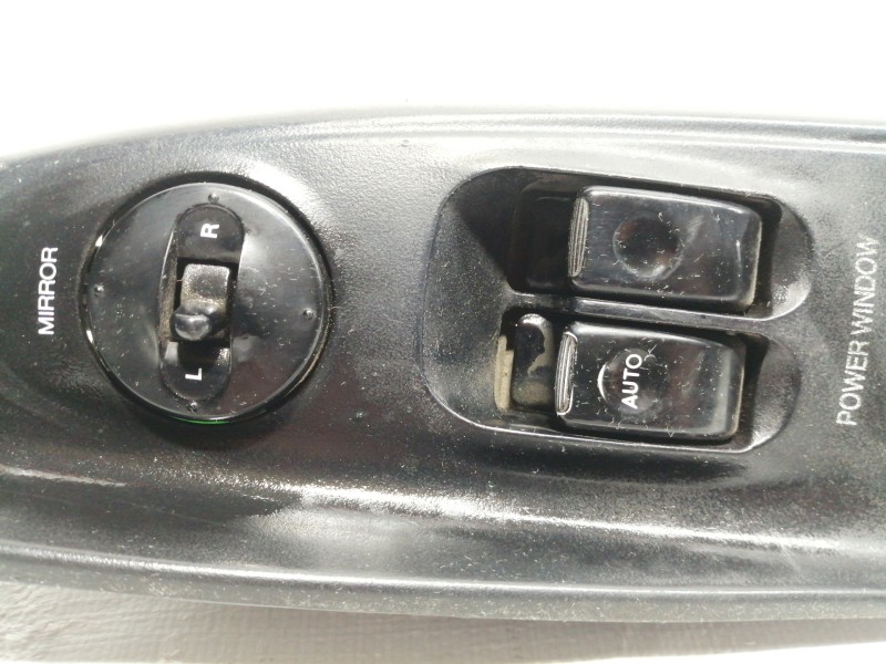 Recambio de mando elevalunas delantero izquierdo para hyundai h 1 starex h 1 starex crdi referencia OEM IAM   