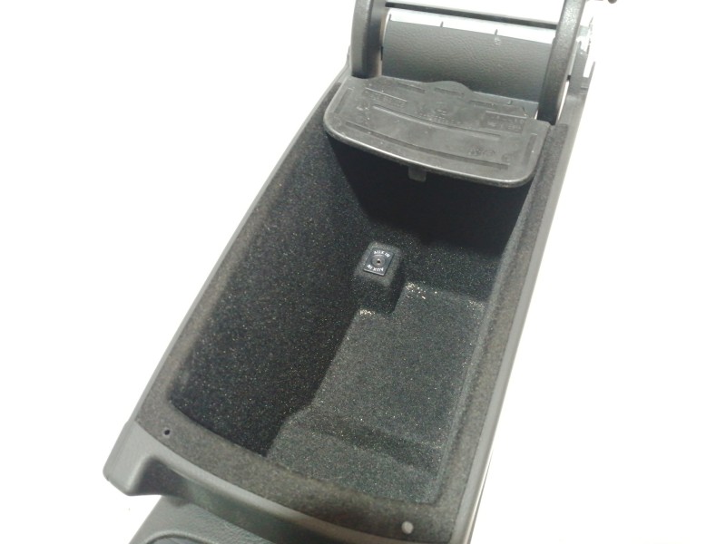 Recambio de apoyabrazos central para volkswagen passat berlina (3c2) edition referencia OEM IAM 3C0864207P 3C0863319 