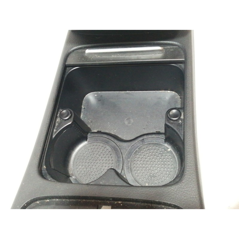 Recambio de apoyabrazos central para volkswagen passat berlina (3c2) edition referencia OEM IAM 3C0864207P 3C0863319 